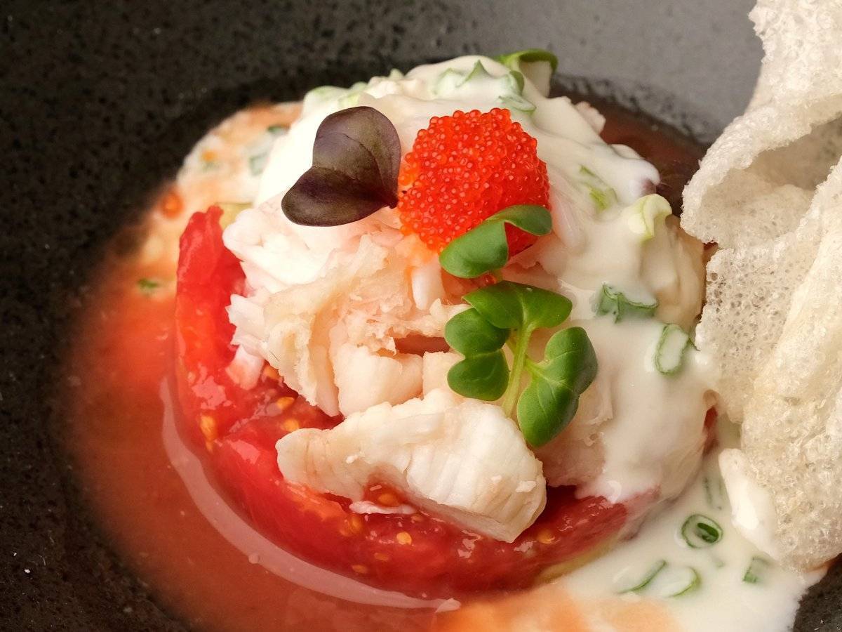 Салат с крабом и авокадо